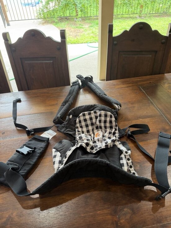 Ergobaby Other - Ergobaby Carrier Black Gingham Infant Baby Comfort Adjustable